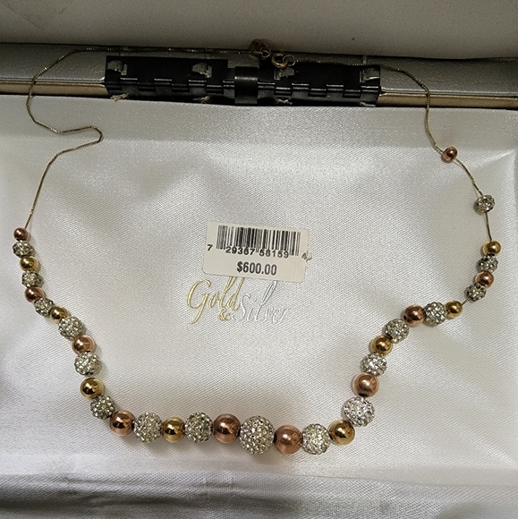 Swarovski beaded tri color necklace - Picture 3 of 3